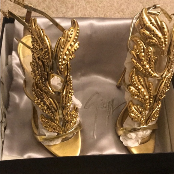Giuseppe Zanotti Shoes - 🚨Giuseppe Zanotti Cruel Summer Swarovski crystals